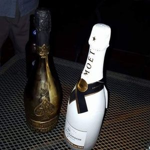 Meet your Posher, Marie